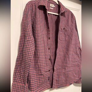New Faherty Men’s Coral and Navy Button Up, 100% Organic Cotton, Size Medium